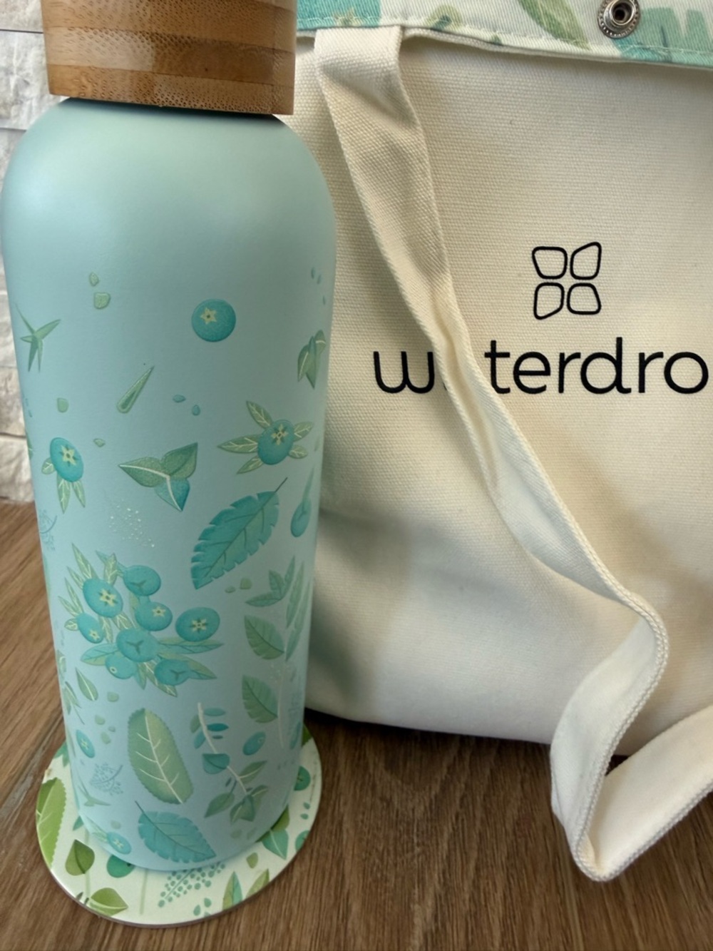 Insulated Water Bottle 20oz & Matching Tote Bag & Coaster - pastel blue - New! - Picture 7 of 7